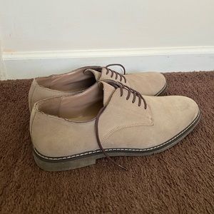 Banana Republic beige suede derby shoes